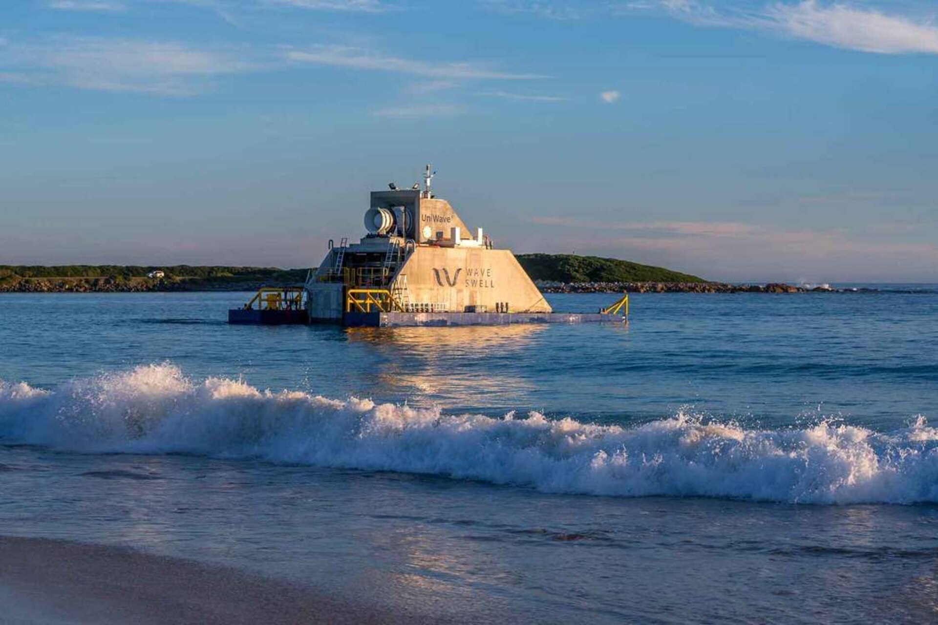 Energia dalle onde: con oltre 35.000 chilometri di coste e condizioni oceaniche ideali, l’Australia si conferma un laboratorio naturale