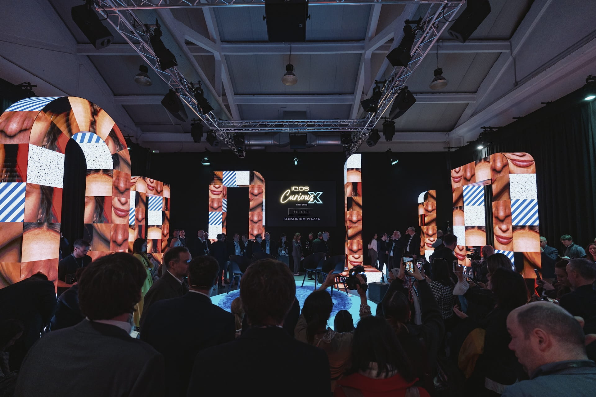 Milano Design Week: IQOS e Seletti reinventano la piazza italiana