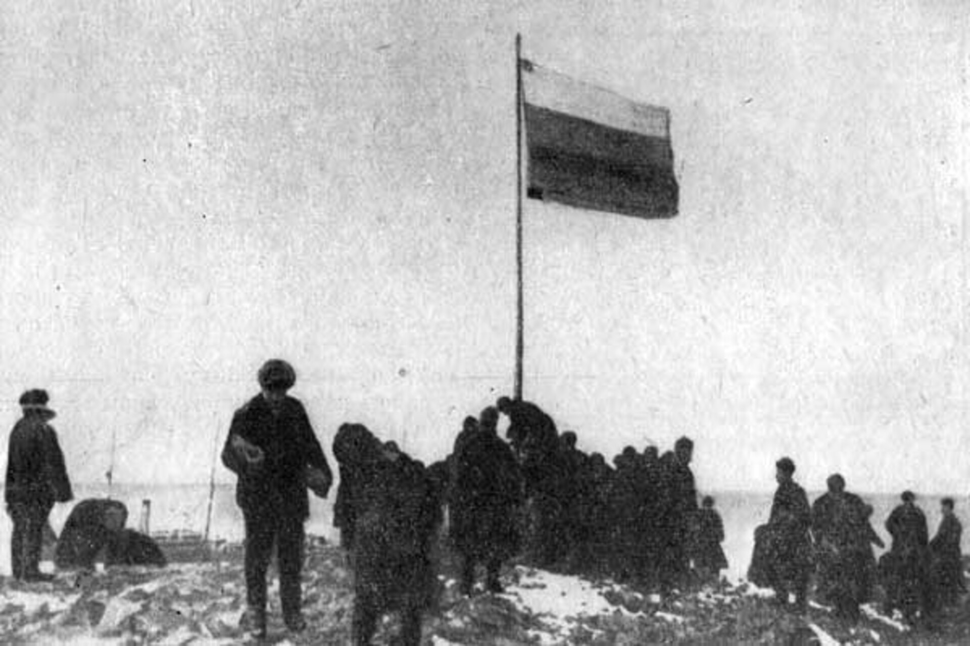 Severnaja Zemlja: nel 1913, durante la spedizione idrografica guidata da Boris Vilkitsky, la Russia zarista rivendicò formalmente l’arcipelago