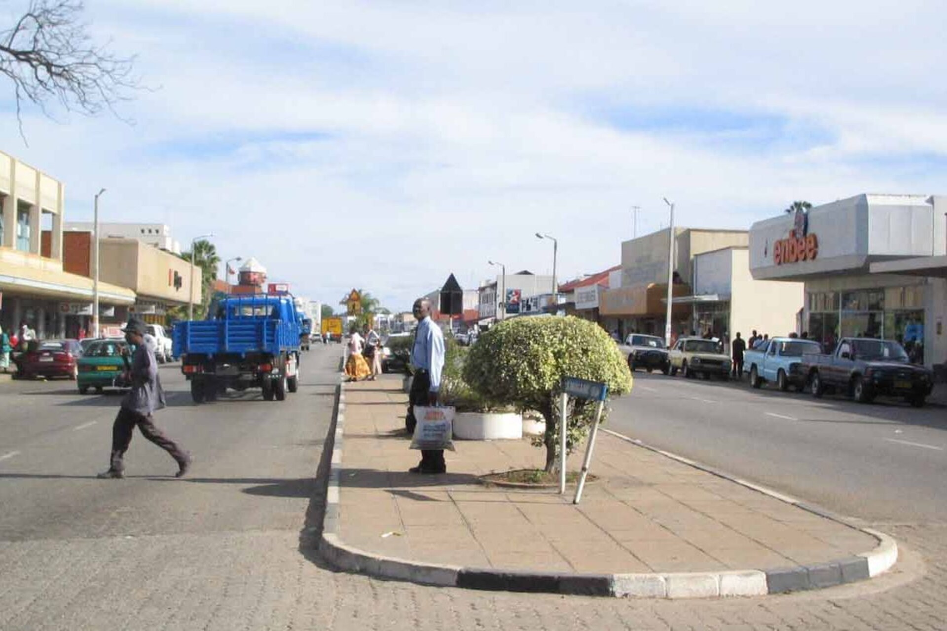 Innovazione educativa: la strada principale di Kwekwe