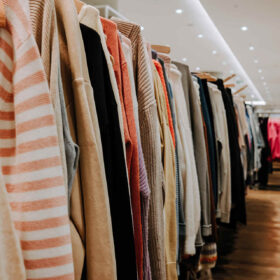 Fast fashion: nuovi parametri per la sostenibilità del tessile