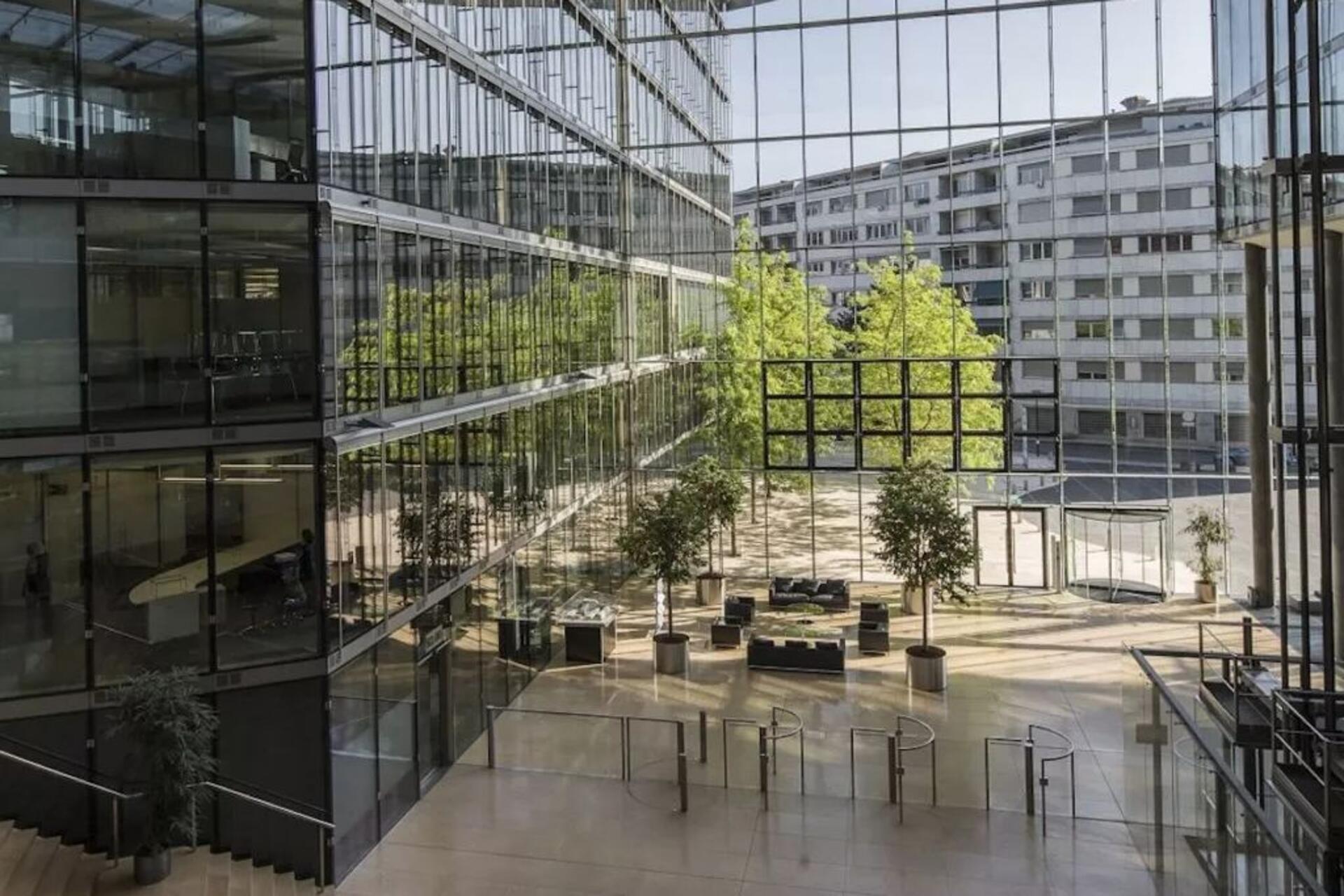 Hub sanitario: a Ginevra collaborazione tra Wyss Center, HUG e DSM per rivoluzionare la cura delle patologie neurologiche e psichiatriche attraverso l'AI