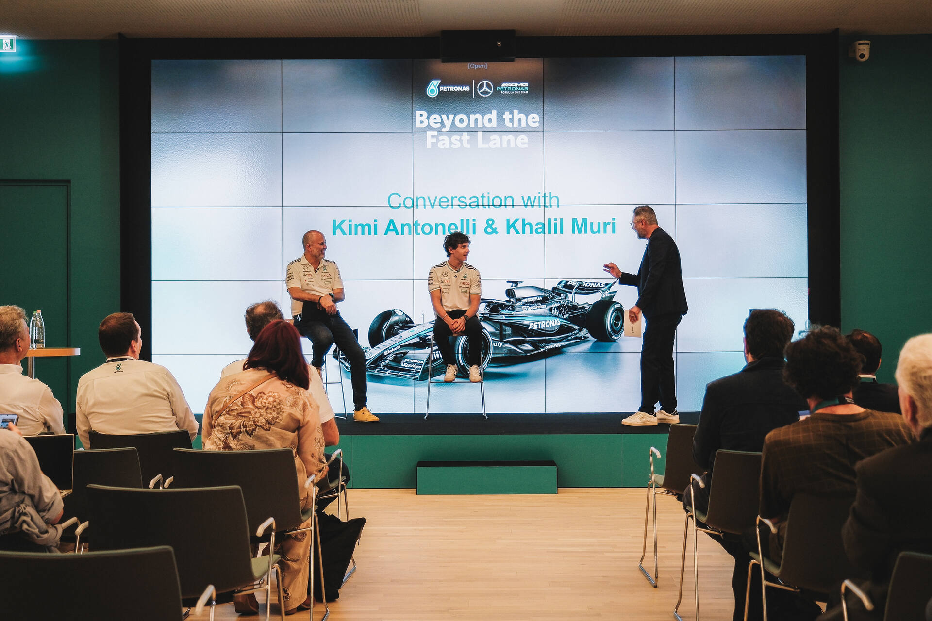 Petronas e Mercedes-AMG: Kimi Antonelli e Khalil Muri durante la conferenza stampa in Piemonte