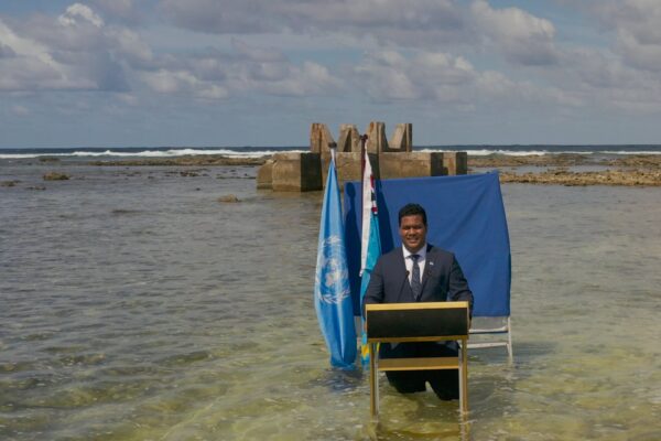 Tuvalu si fa Nazione digitale per vincere l’innalzamento dei mari