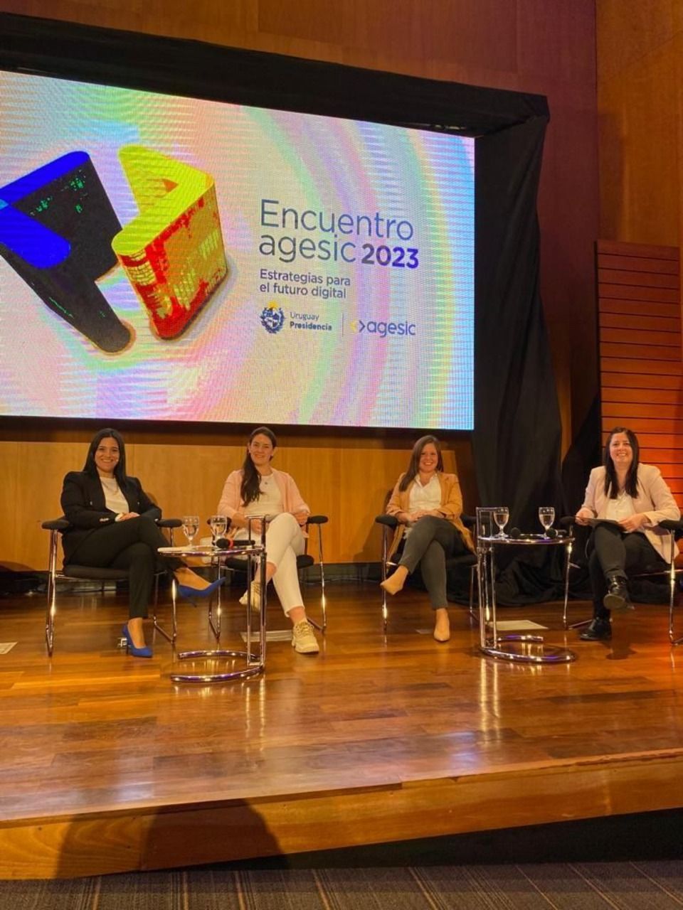 Uruguay: un momento di confronto durante un evento AGESIC, l’agenzia governativa che guida l’innovazione digitale