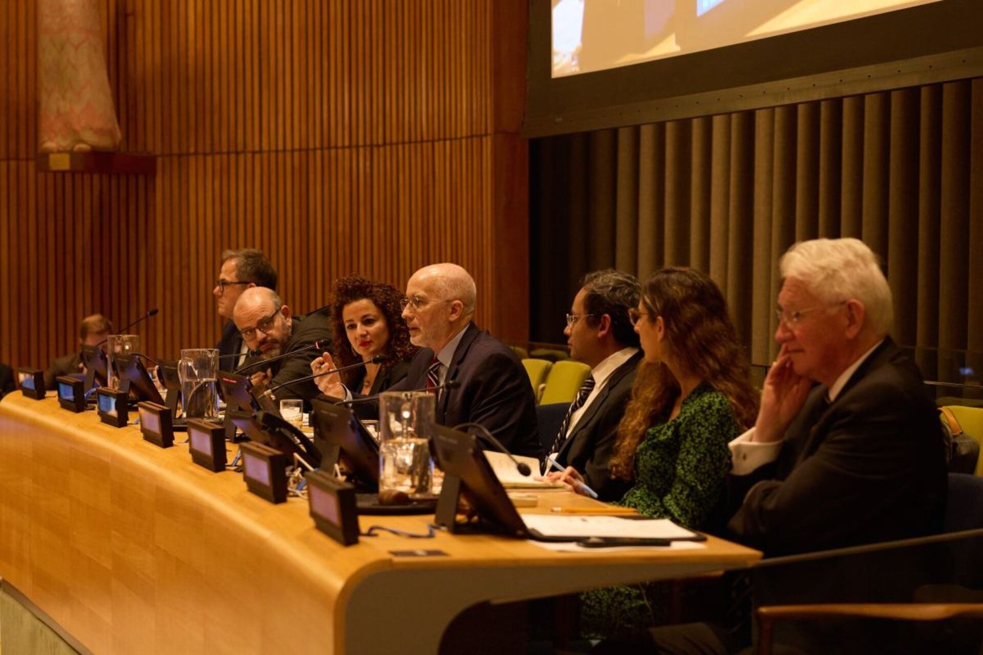 Etica globale: come conciliare progresso tecnologico e principi morali secondo gli analisti riuniti alla conferenza ONU sulle sfide etiche dell'intelligenza artificiale
