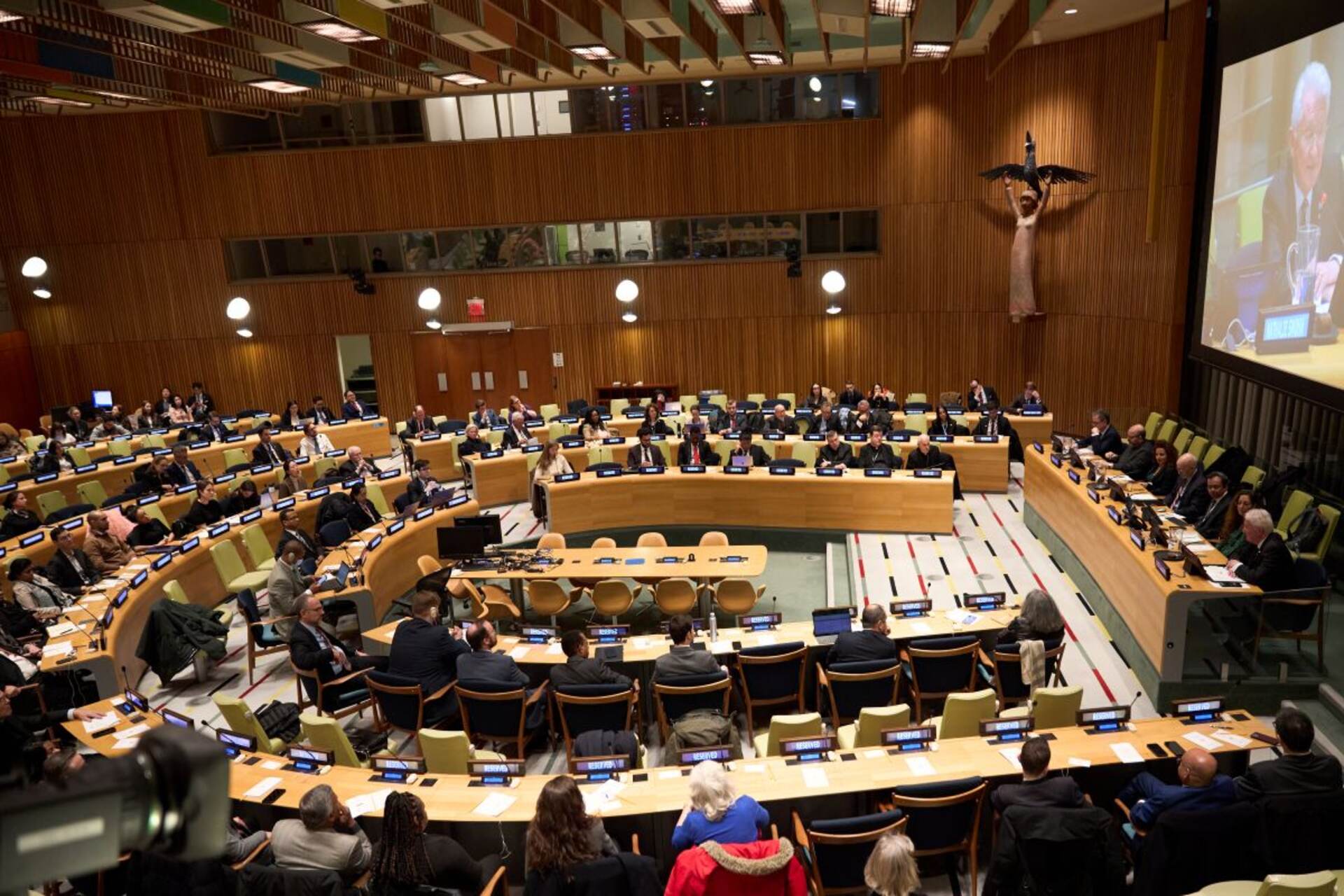 Etica globale: come conciliare progresso tecnologico e principi morali secondo gli analisti riuniti alla conferenza ONU sulle sfide etiche dell'intelligenza artificiale