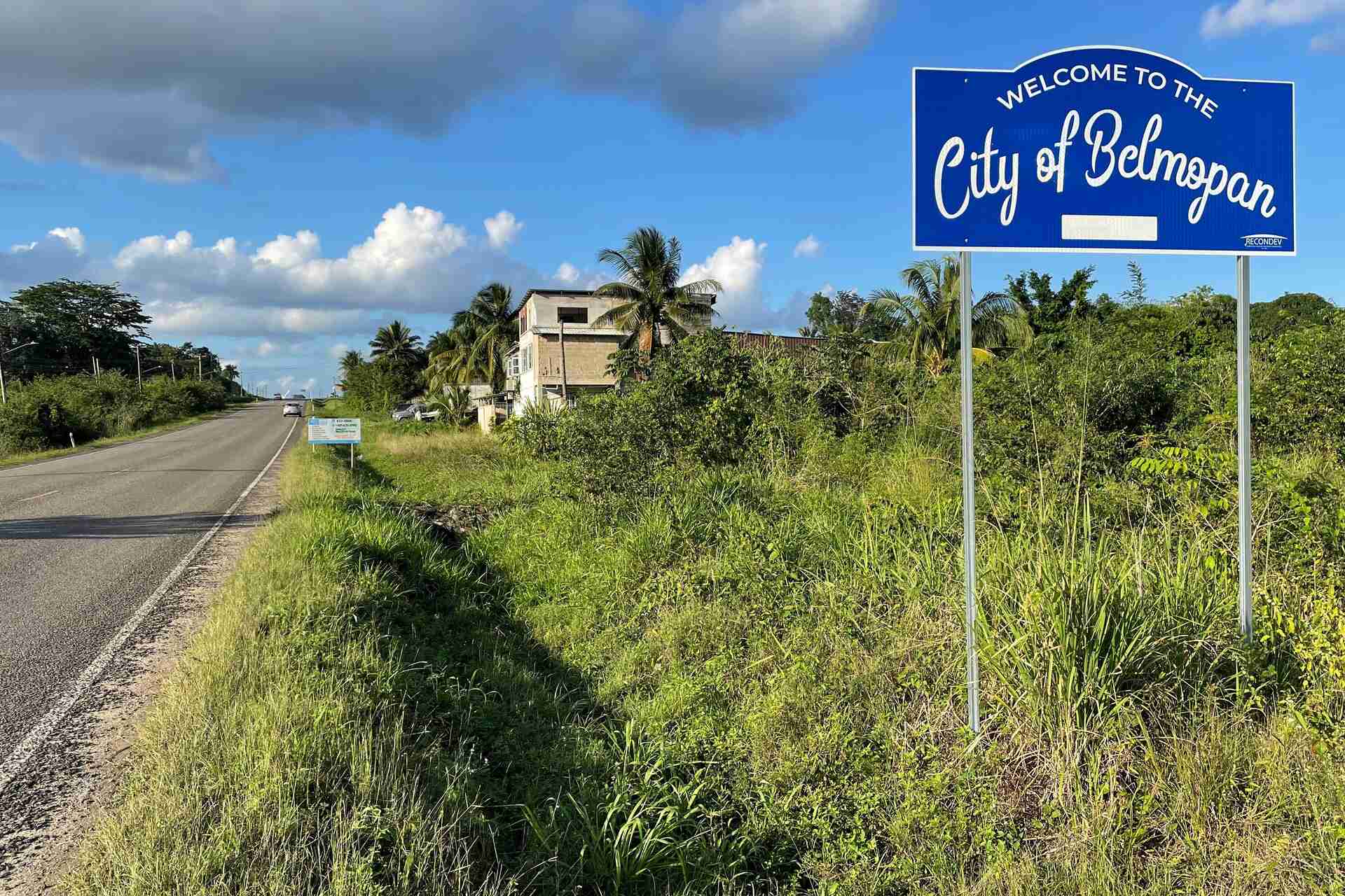 Belize: leader nella protezione degli ecosistemi marini, investe in ecoturismo ed energie rinnovabili; un esempio di come crescita economica e tutela ambientale possono coesistere