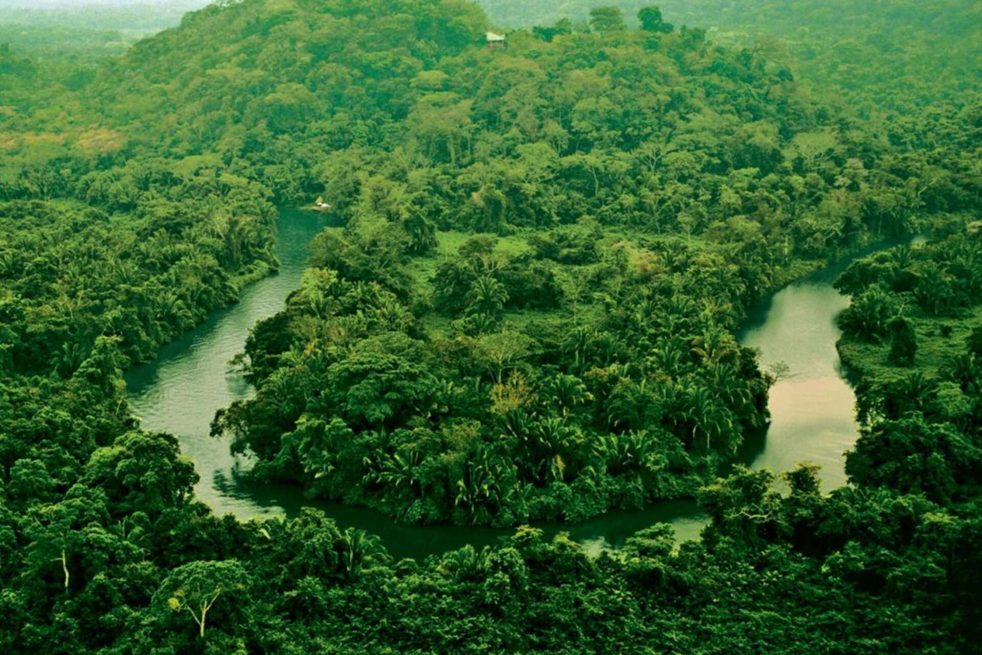 Belize: punta su economia blu e verde con un piano strategico unico in Centroamerica; turismo sostenibile, energia rinnovabile e agroecologia per crescita rispettosa dell’ambiente