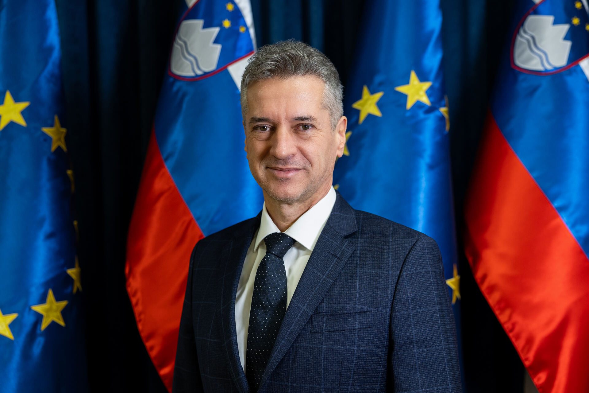 Slovenia: una realtà all’avanguardia nello sviluppo di supercomputer, energie rinnovabili e mobilità intelligente, simbolo di transizione digitale e ambientale nell’UE