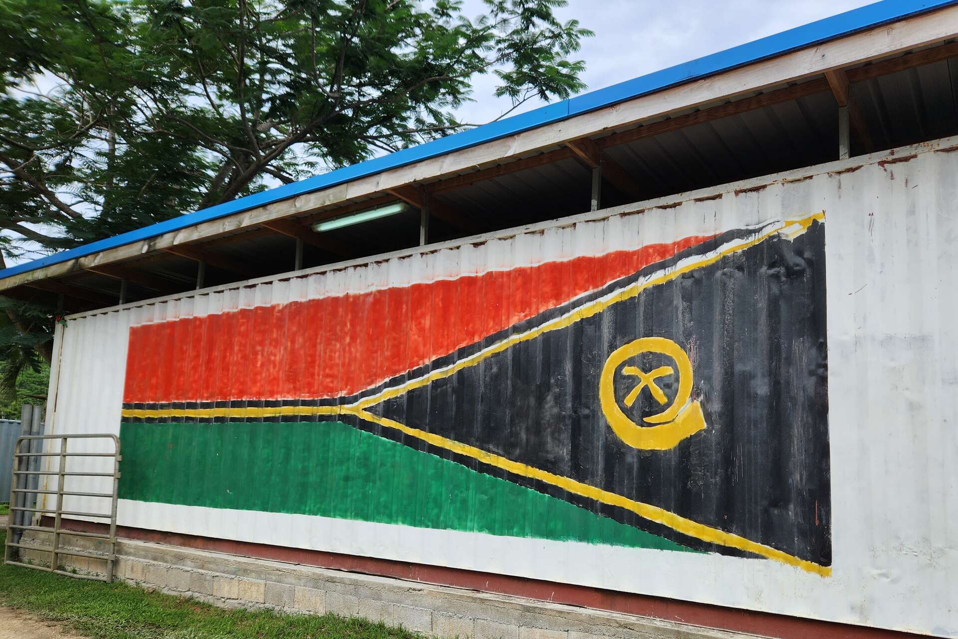 Vanuatu rivoluziona l’accesso ai vaccini: il sistema di trasporto via droni, introdotto da UNICEF e partner locali, garantisce la copertura vaccinale ai bambini nelle isole più remote del Pacifico