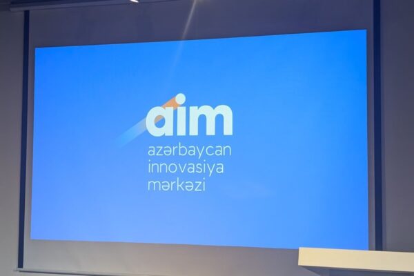 Baku lancia un hub tecnologico simbolo di rivoluzione digitale