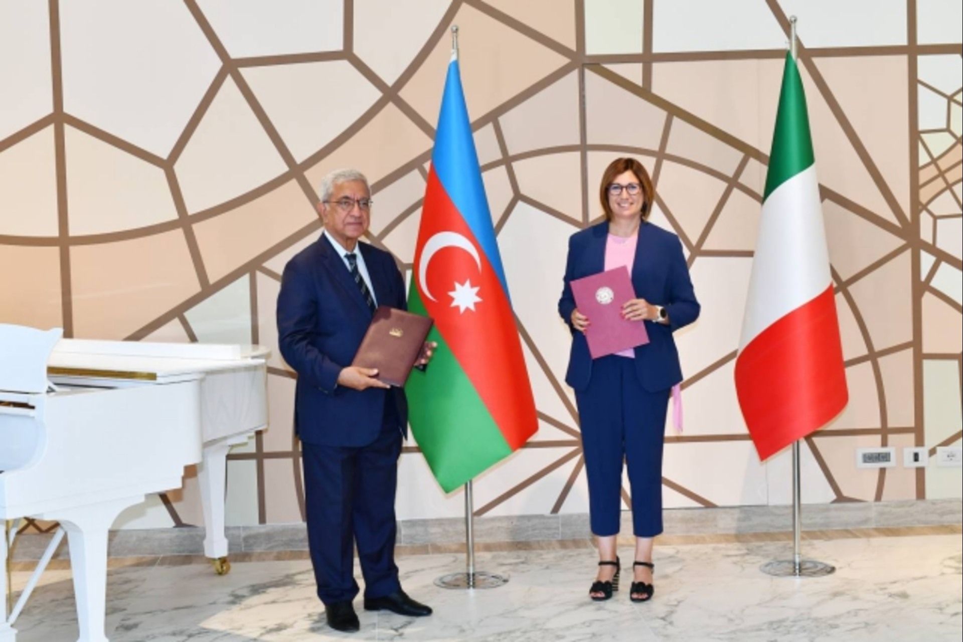 Baku: strategia digitale in espansione grazie a nuove partnership accademiche e industriali che rafforzano il ruolo dell’Azerbaigian nella trasformazione tecnologica del Caucaso