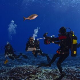A Pitcairn una base marina ultra-remota per ricerche d’avanguardia