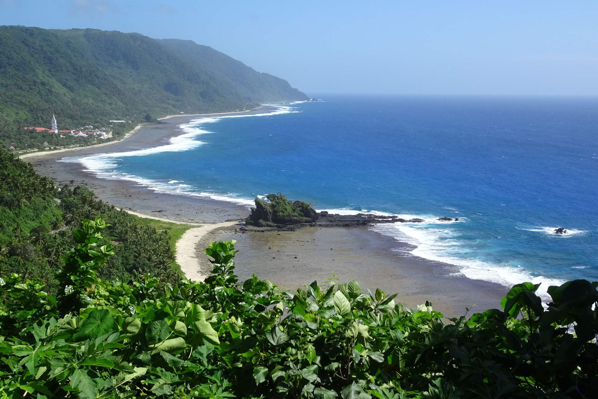 Wallis e Futuna: accesso digitale sostenibile e sicuro per la popolazione grazie alla rete satellitare Nuanua, che garantisce prestazioni elevate e riduce il digital divide