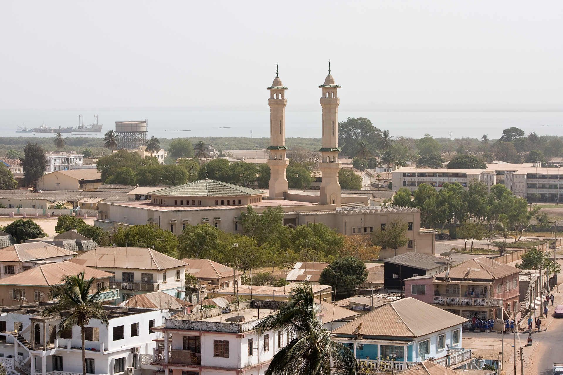 Gambia: innovazione tecnologica e Blockchain per modernizzare servizi pubblici, rafforzare l’inclusione finanziaria e formare una nuova generazione di sviluppatori locali