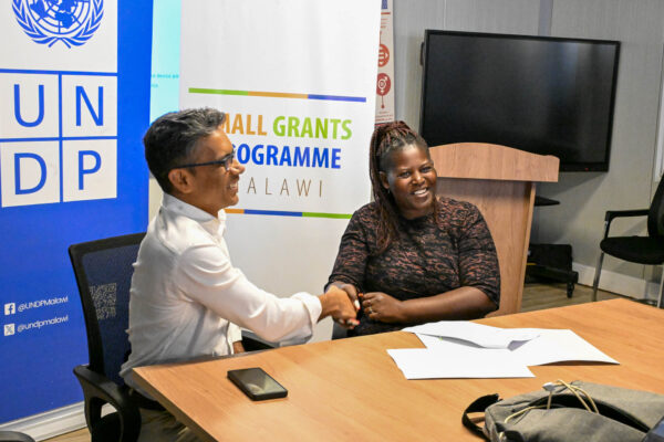 Progetti sostenibili spingono l’innovazione comunitaria in Malawi