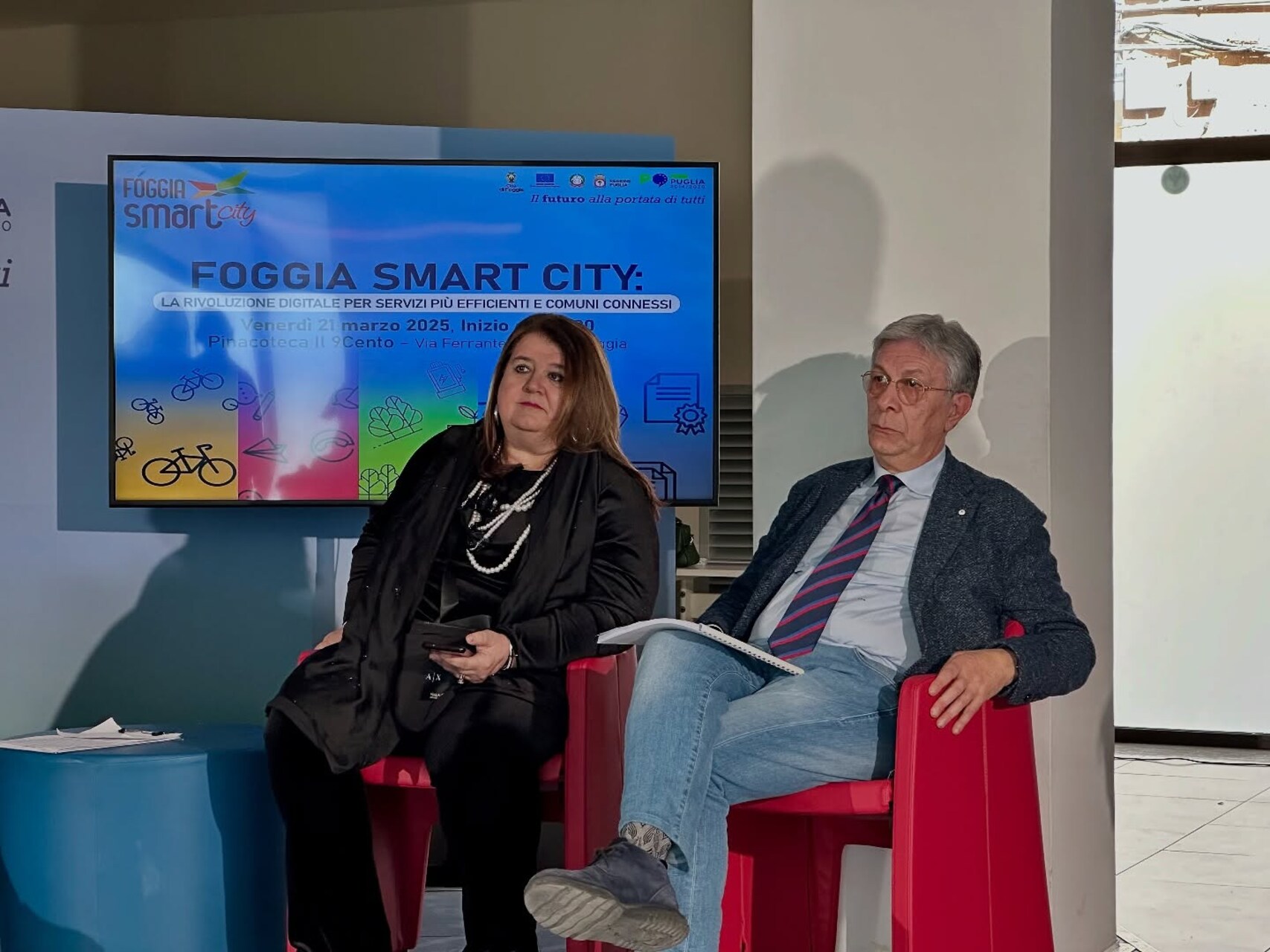 Foggia Smart City: esempio virtuoso di smart governance territoriale nel Sud Italia, che punta a costruire una rete urbana intelligente e replicabile, capace di connettere cittadini, amministrazione e imprese attraverso soluzioni digitali evolute