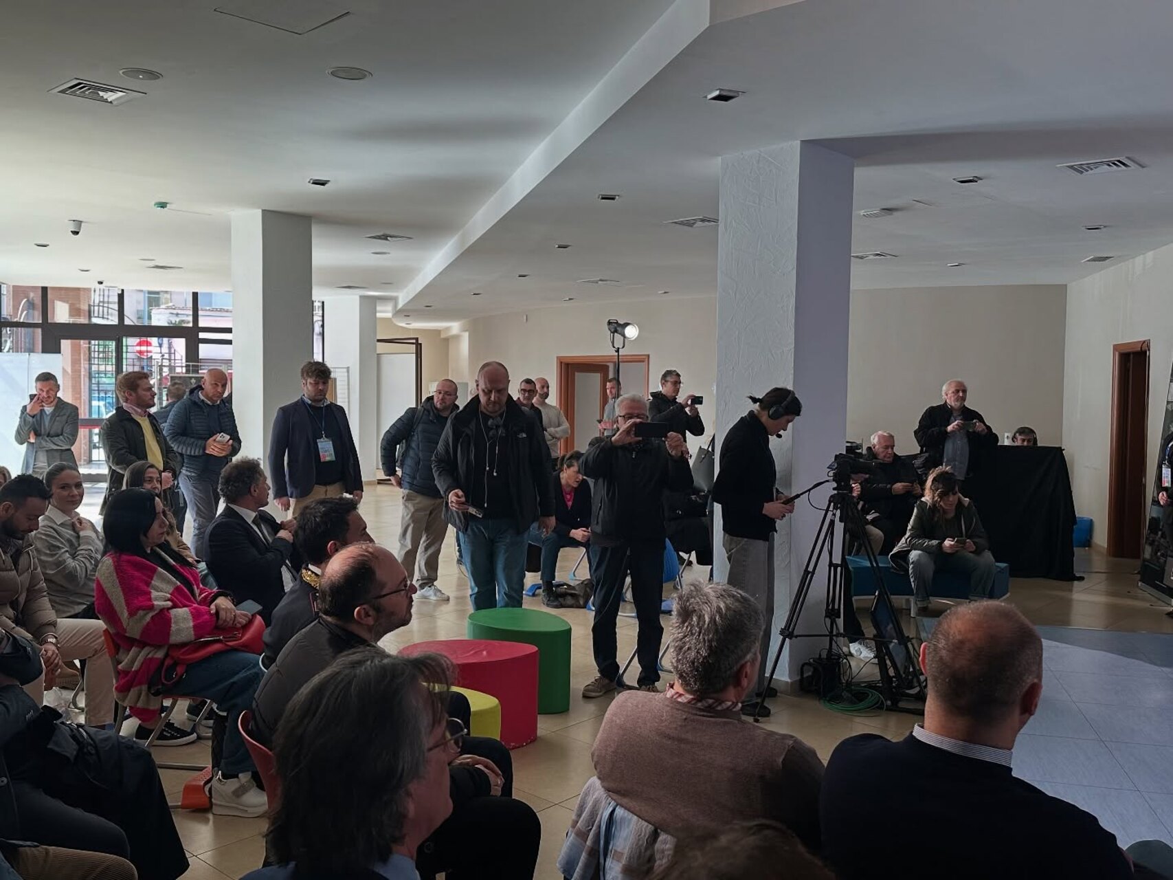 Foggia Smart City: esempio virtuoso di smart governance territoriale nel Sud Italia, che punta a costruire una rete urbana intelligente e replicabile, capace di connettere cittadini, amministrazione e imprese attraverso soluzioni digitali evolute