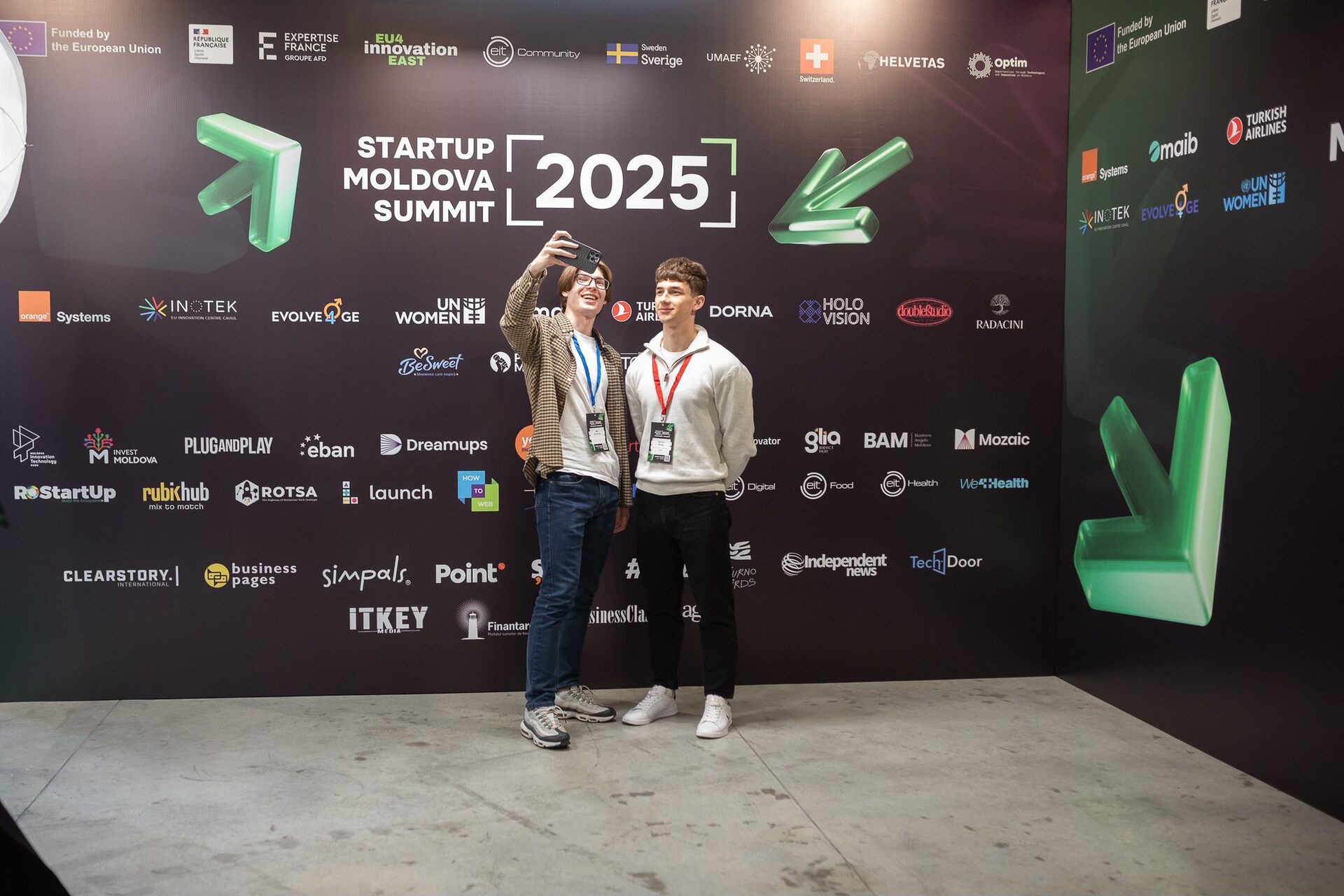 Moldavia: il talento delle nuove generazioni emerge al Summit 2025 con start-up tecnologiche, premi internazionali e il supporto di sponsor e istituzioni che puntano sulla crescita digitale del Paese