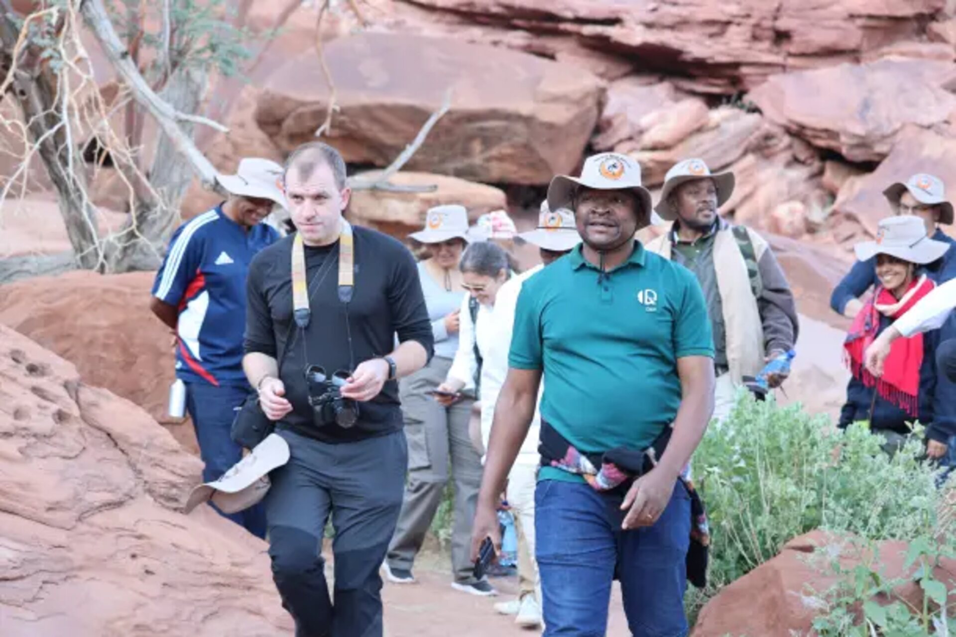 Namibia: iniziative UNESCO e partner internazionali promuovono l’uso di piattaforme digitali, mappature 3D e storytelling immersivo per documentare, gestire e rendere accessibile a tutti il patrimonio culturale e naturale del Paese