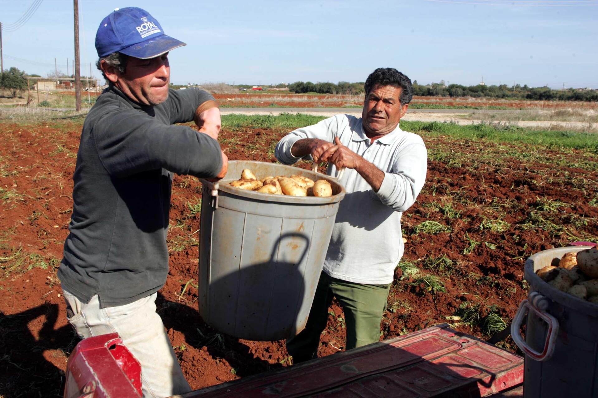 Akrotiri e Dhekelia: basi britanniche a Cipro che passano da enclave militari a territori aperti a cittadini e imprese, con consultazioni pubbliche, piani urbanistici moderni e interventi mirati alla valorizzazione agricola e turistica