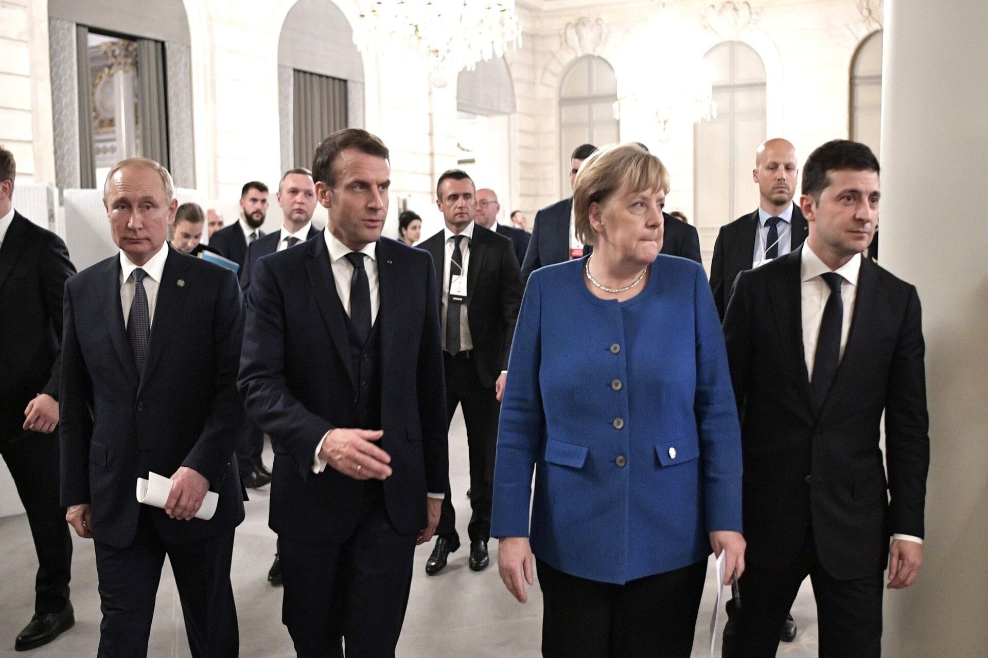 Terre rare e gas: dal Donetsk alla Crimea, passando per Lugansk, le ricchezze minerarie alimentano ambizioni opposte, accordi globali e logiche di sfruttamento