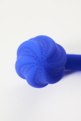 Semiflex rappresenta un nuovo modello di cura per i pazienti con IBD, grazie a cateteri stampati in 3D che permettono terapie domiciliari sicure, riducendo ricoveri e risorse ospedaliere, con benefici concreti per i sistemi sanitari