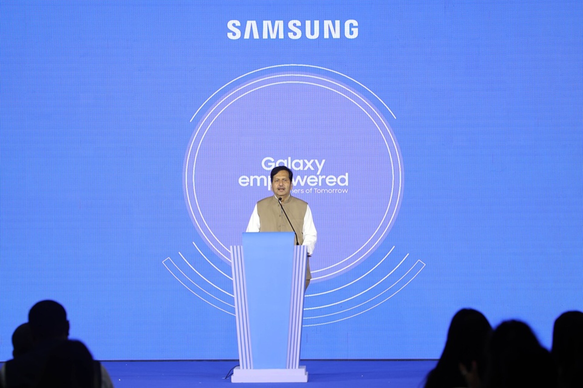 Il Business Experience Studio di Samsung a Mumbai offre un percorso immersivo che mostra come tecnologie connesse e intelligenza artificiale possano trasformare settori diversi in chiave futura