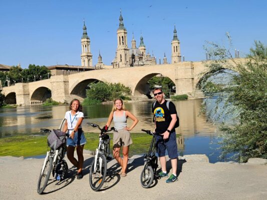 Saragozza pedala verso il futuro: innovazione e sostenibilità in bici