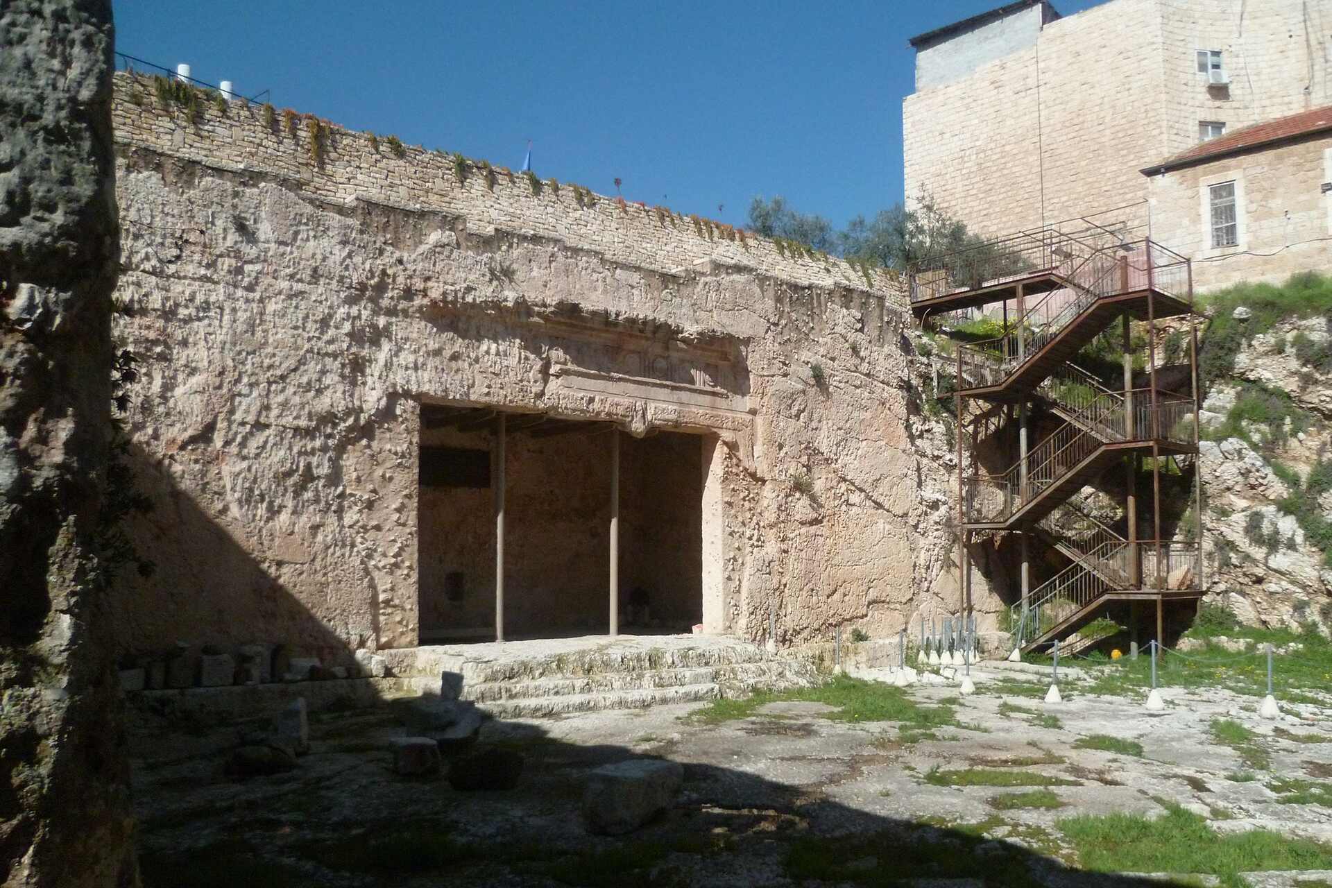 Vista di un sito storico del Dominio Nazionale Francese a Gerusalemme, patrimonio culturale e religioso che unisce memoria europea, restauro e diplomazia culturale nel cuore della Terra Santa