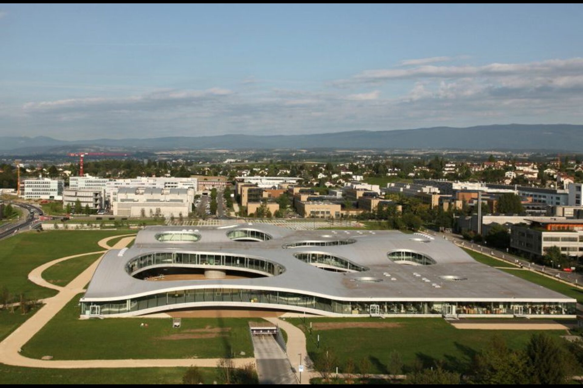 La Svizzera domina l’IMD World Talent Ranking 2025, trainata da un ecosistema che unisce formazione d’eccellenza, ricerca di livello internazionale e stabilità delle istituzioni