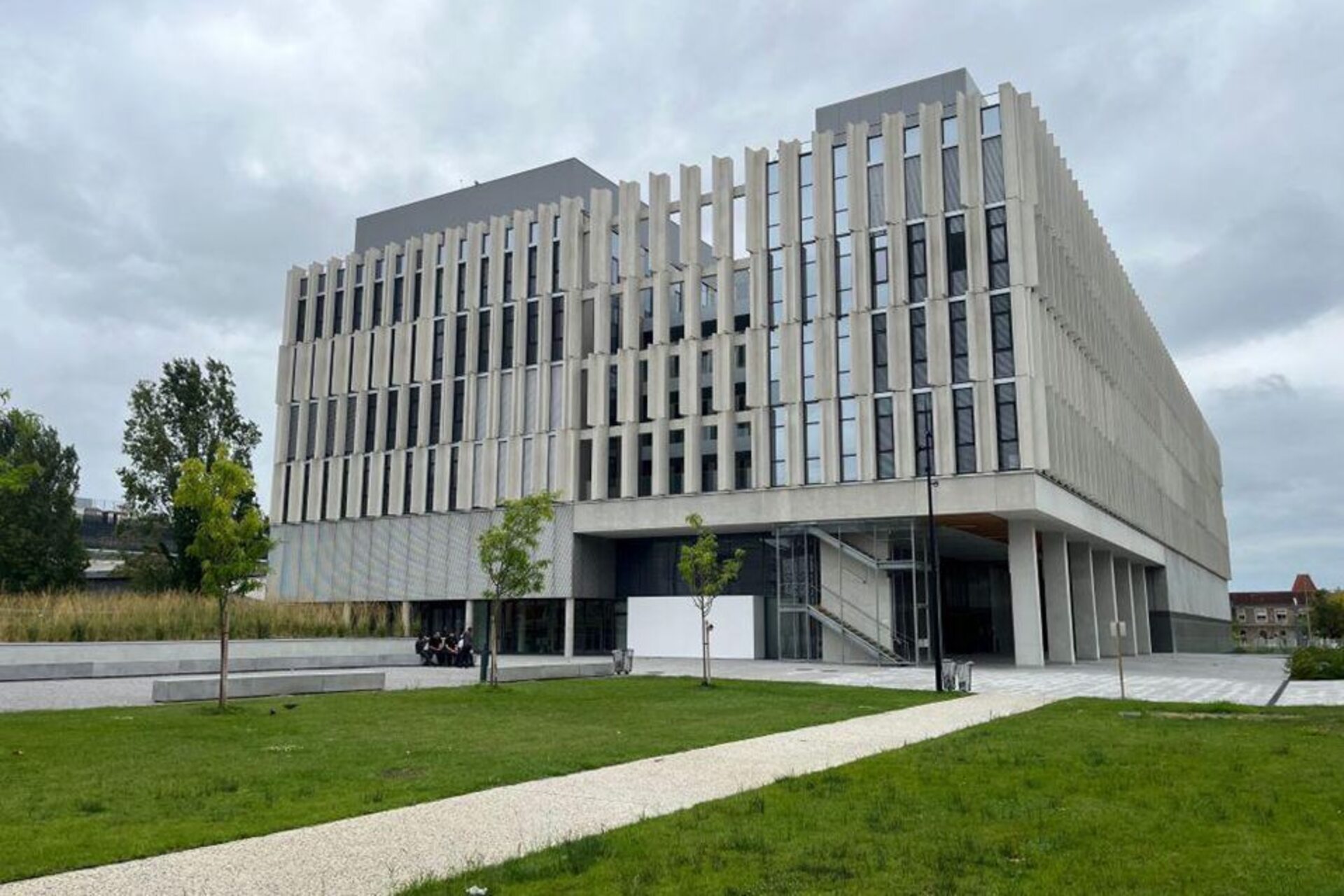 Bordeaux INP: istituto politecnico di Bordeaux dedicato alla formazione ingegneristica, alla ricerca applicata e al trasferimento tecnologico tra università, imprese e territorio della Nouvelle-Aquitaine