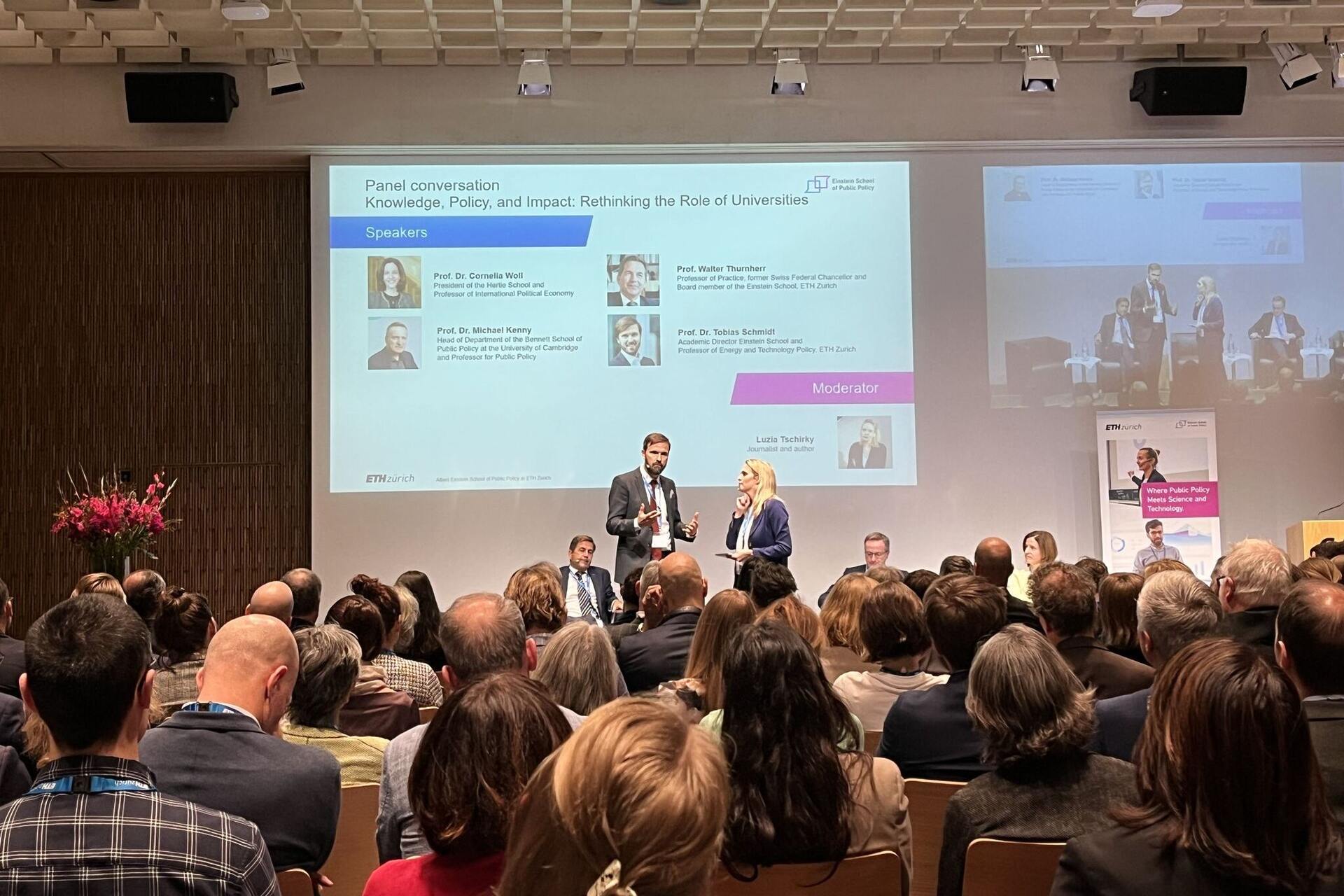 Ricordo di Albert Einstein: il genio della relatività ispira la Albert Einstein School of Public Policy dell’ETH Zurich, luogo di dialogo tra scienza e politica per affrontare le sfide globali contemporanee