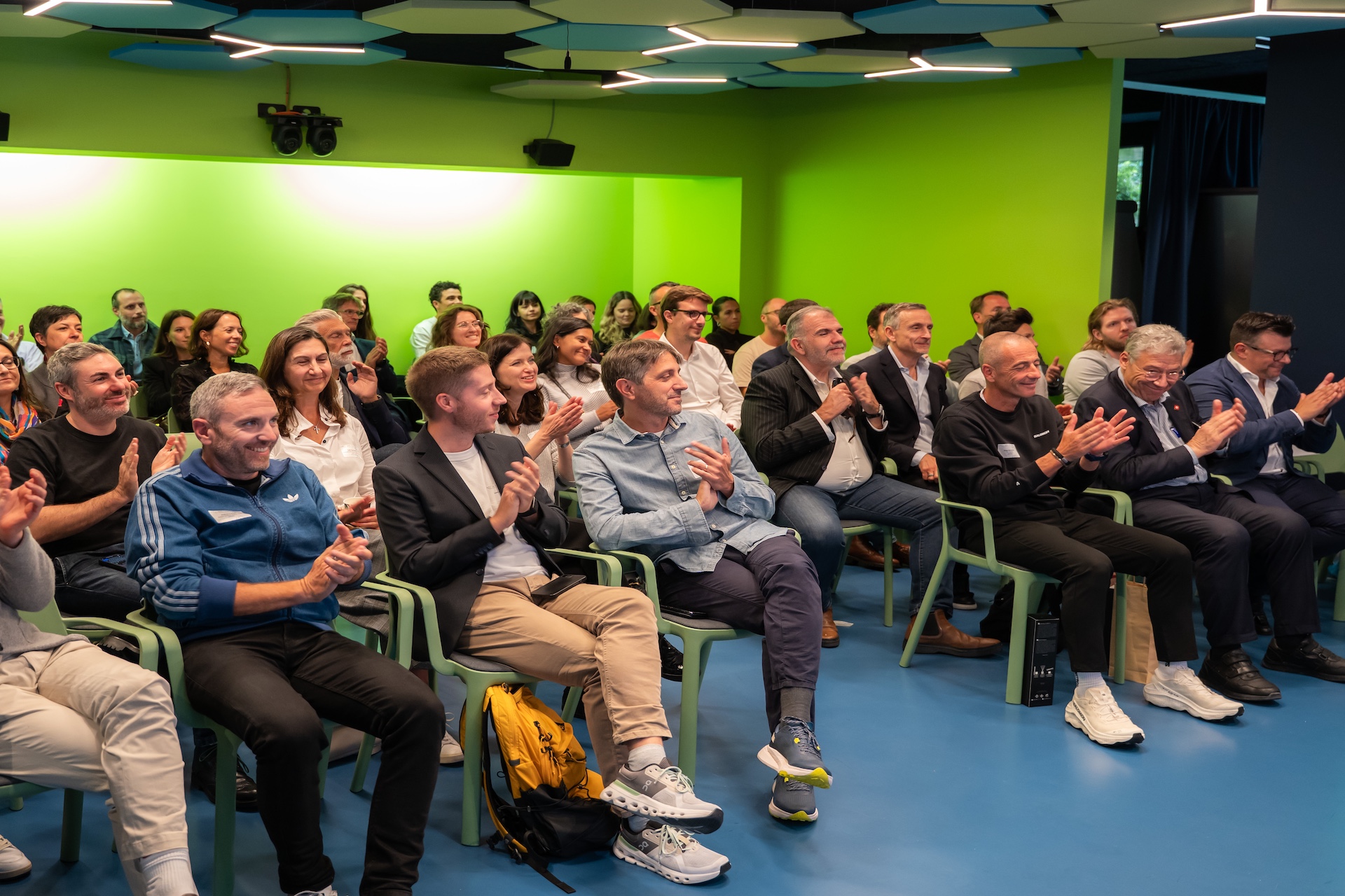 Ritratto di Carlo Terreni, fondatore e CEO di Dagorà, hub svizzero dell’innovazione lifetech che connette imprese, startup e istituzioni per accelerare la trasformazione digitale nel Ticino