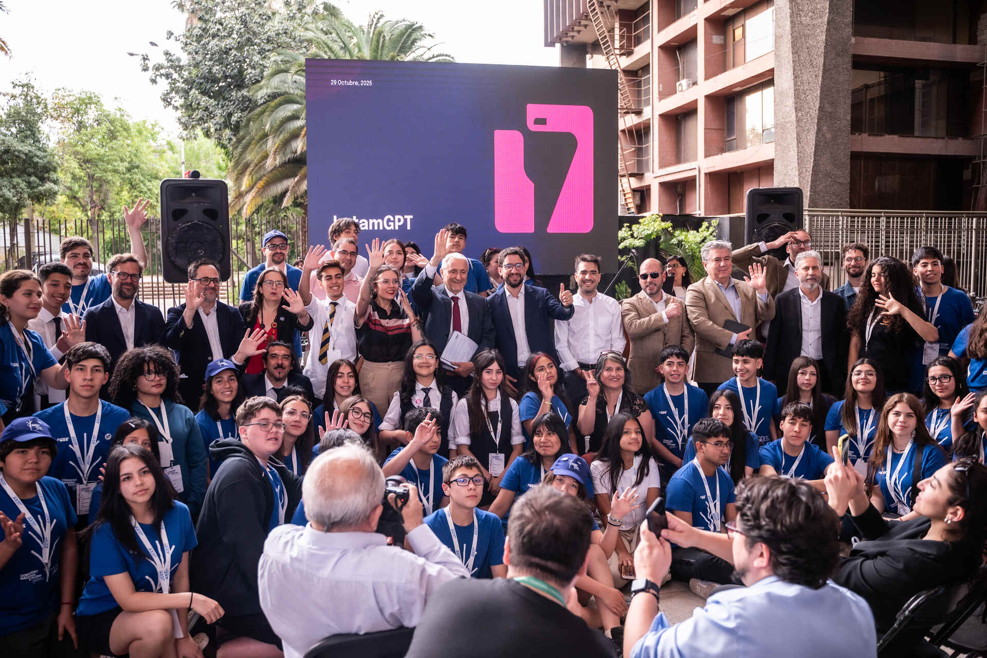 Latam-GPT: modello linguistico open-source sviluppato in America Latina per promuovere l’autonomia tecnologica, la diversità linguistica e la cooperazione scientifica regionale