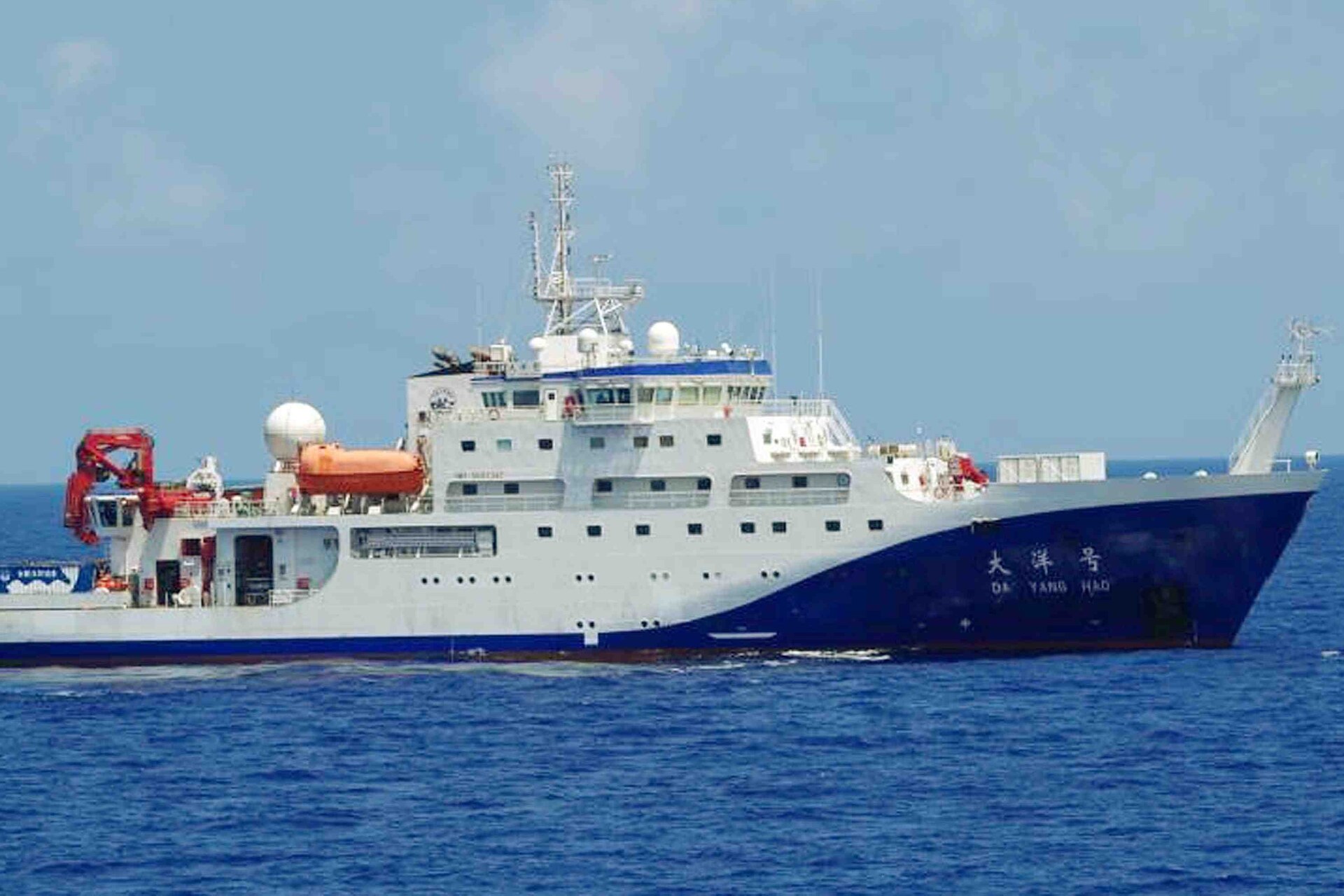 Okinotorishima: affioramento corallino remoto nel Pacifico occidentale al centro di dibattiti su diritto marittimo, innovazione tecnologica, monitoraggio oceanografico e rivalità geopolitiche tra Stati asiatici
