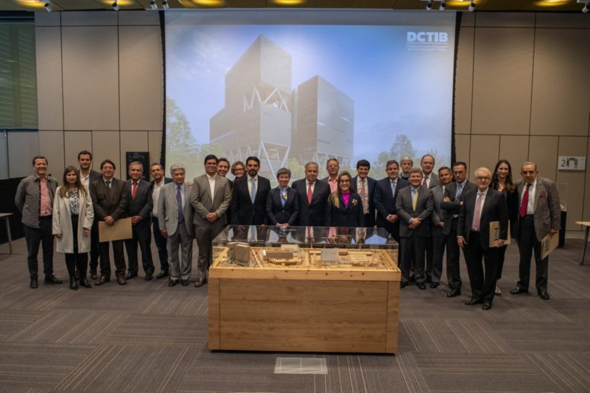 Bogotà: grande progetto urbano dedicato all’innovazione integra infrastrutture, formazione e sviluppo economico, rafforzando il ruolo della capitale colombiana come hub regionale per ricerca applicata e imprese tecnologiche