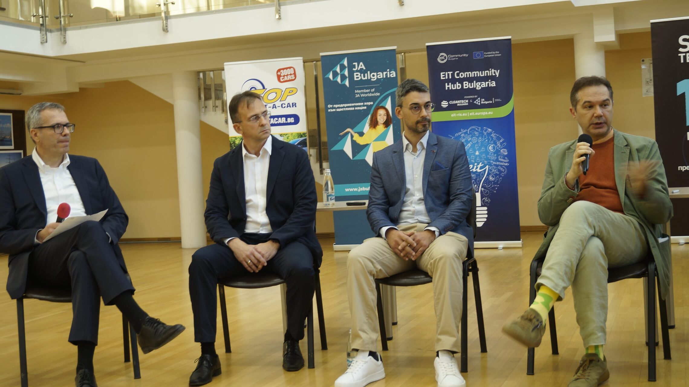 Varna: città sul Mar Nero al centro di nuove strategie europee per l’innovazione, dove sviluppo urbano, ricerca, politiche pubbliche e cooperazione internazionale ridisegnano il ruolo territoriale e tecnologico della regione
