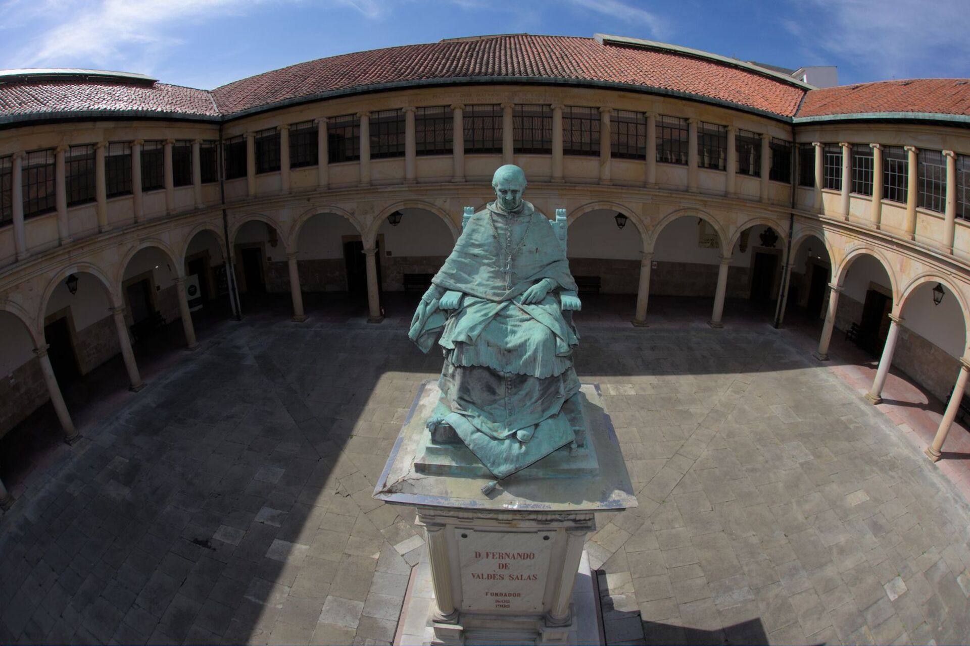 Avilés e Oviedo: il campus storico dell’Universidad de Oviedo come hub accademico e scientifico a servizio della trasformazione industriale, tra trasferimento tecnologico, I+D+i e reti europee di ricerca