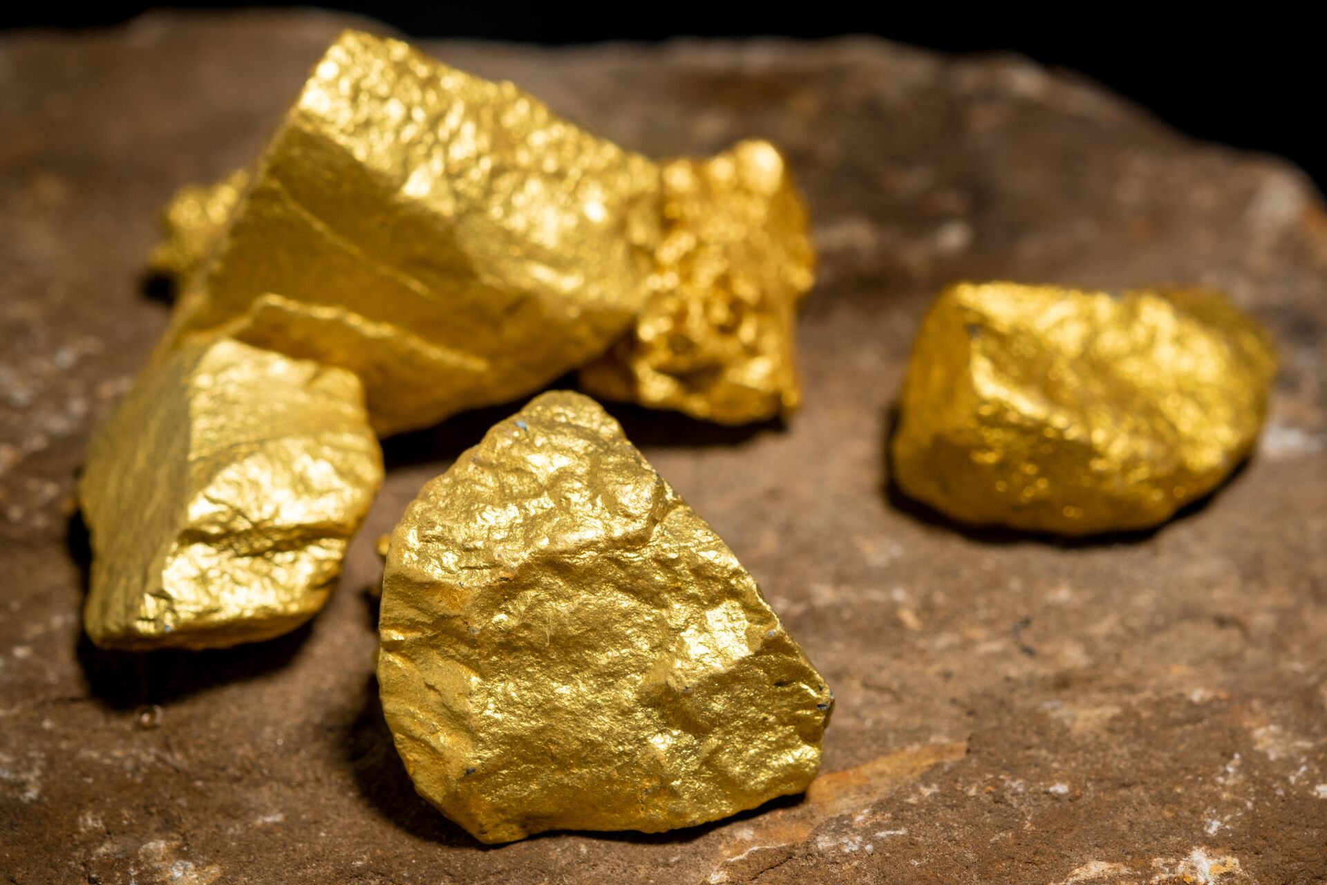 Nuova era crypto: tokenizzazione degli asset reali, stablecoin per pagamenti globali e piattaforme regolamentate che ridefiniscono liquidità, efficienza e accesso ai mercati internazionali