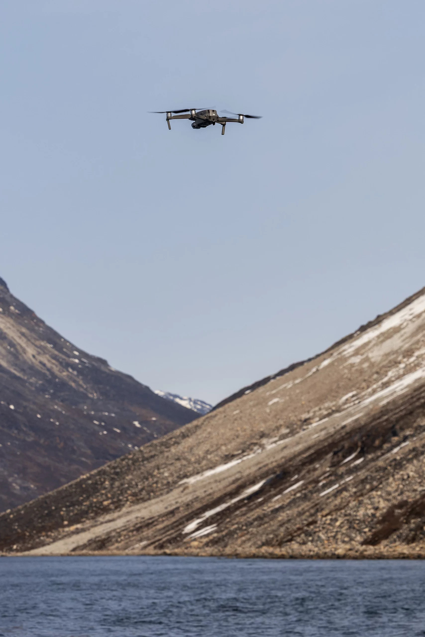 Nuuk: sperimentazione di droni per missioni di monitoraggio e search and rescue tra ghiacci, fiordi e rotte polari, sviluppo di soluzioni aeronautiche avanzate per interventi rapidi in territori isolati e difficili da raggiungere
