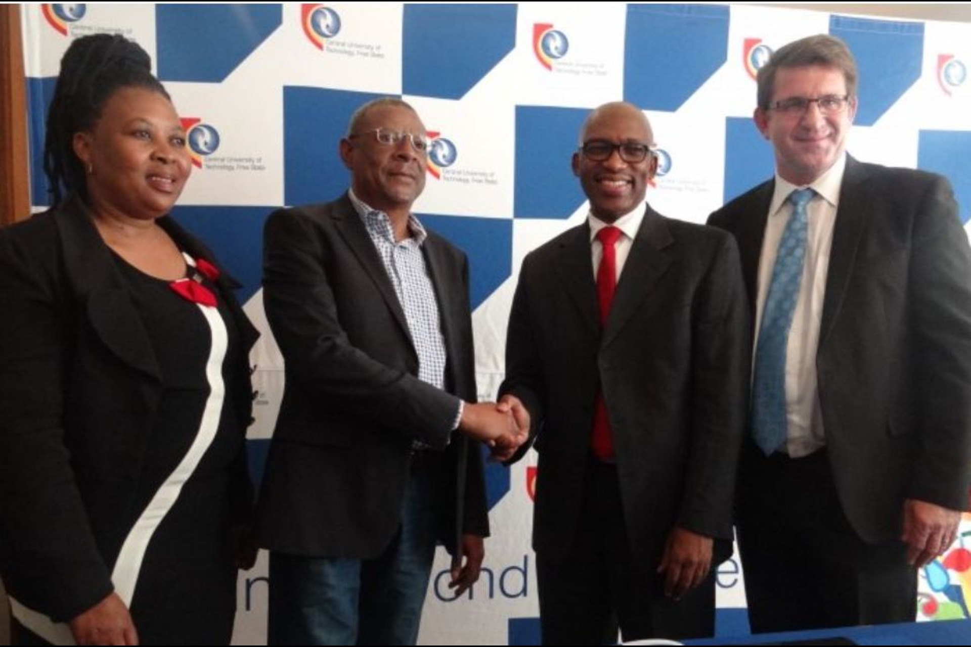 Mangaung Innovation Hub: ecosistema urbano tra università, ricerca tecnologica e sviluppo industriale in Sudafrica, con partnership accademiche, infrastrutture scientifiche e progetti di trasformazione digitale del territorio