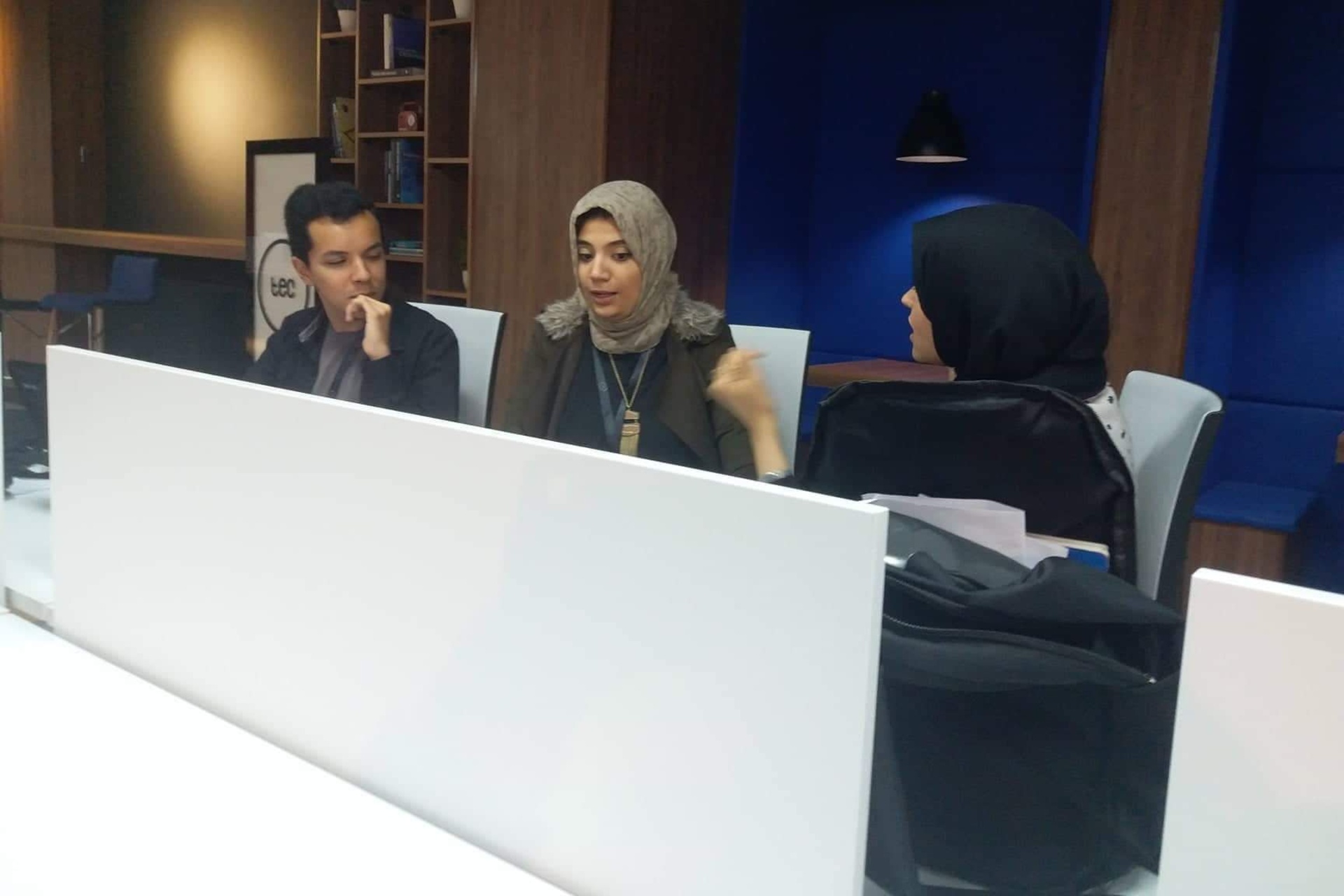 Startup EdTech in Libia:j Innovazione educativa: piattaforma digitale collega scuola e famiglie consentendo scambio di informazioni, valutazioni e contenuti didattici in un sistema di apprendimento connesso e gestione organizzativa online