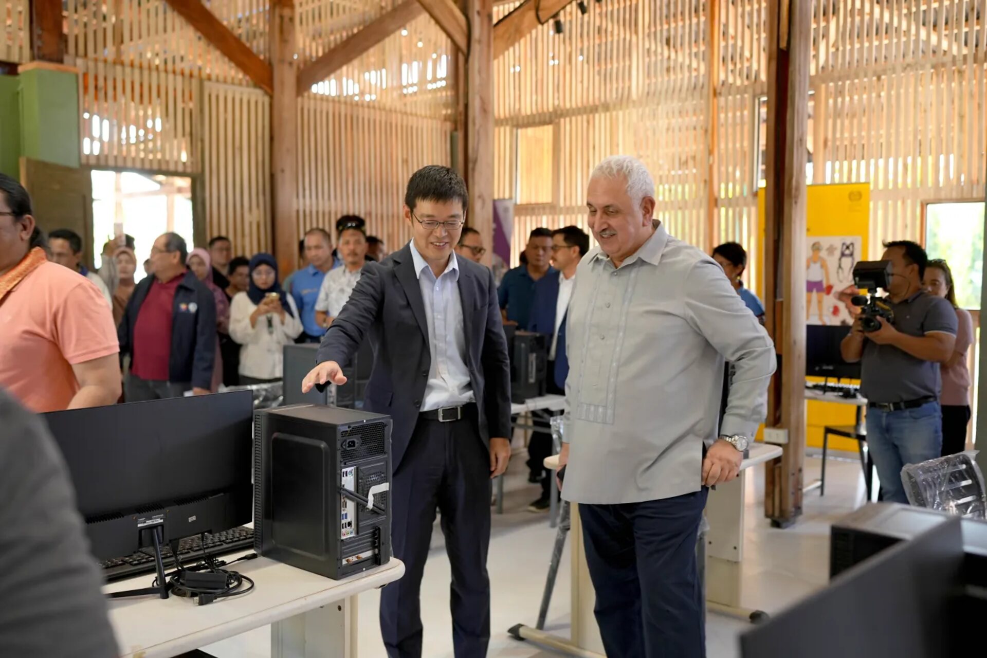 Modello Bangsamoro: centro di trasformazione digitale per microimprese in contesto emergente, con infrastrutture ICT, formazione e supporto alla crescita economica locale e all’innovazione territoriale