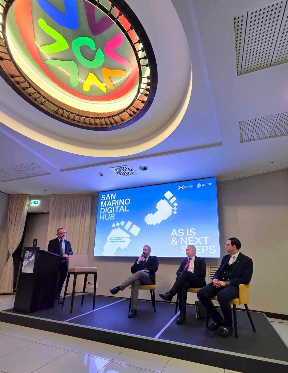 San Marino: incontro pubblico tra istituzioni, professionisti e sistema economico sulla transizione tecnologica della Repubblica, con attenzione a competenze, investimenti, lavoro e sviluppo del Digital HUB