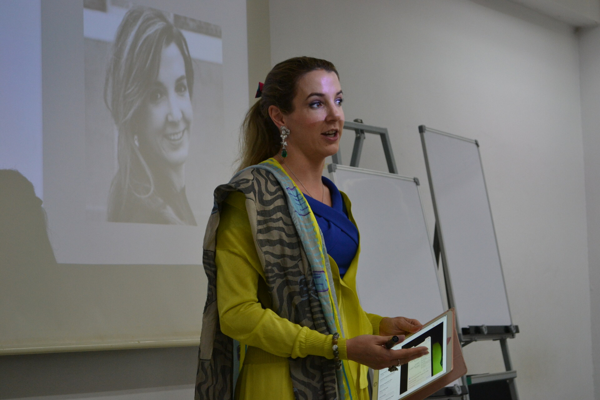 Tessy Antony-de Nassau: contenuto visivo associato a leadership, impegno civile, sostegno alle giovani donne, accesso all’istruzione, benessere mentale e responsabilità sociale globale