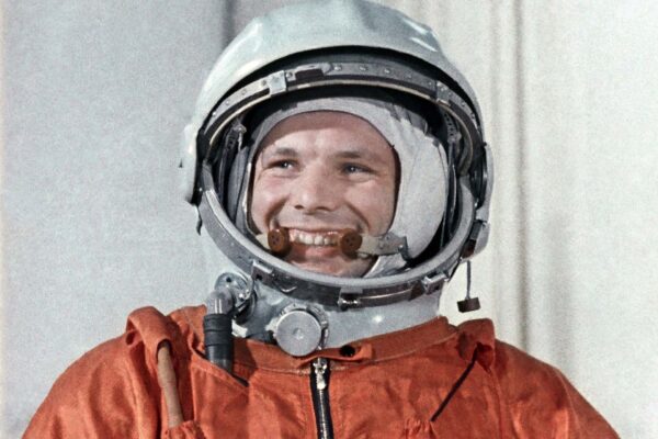 Yuri Gagarin, sessantacinque anni fa il primo uomo nello spazio