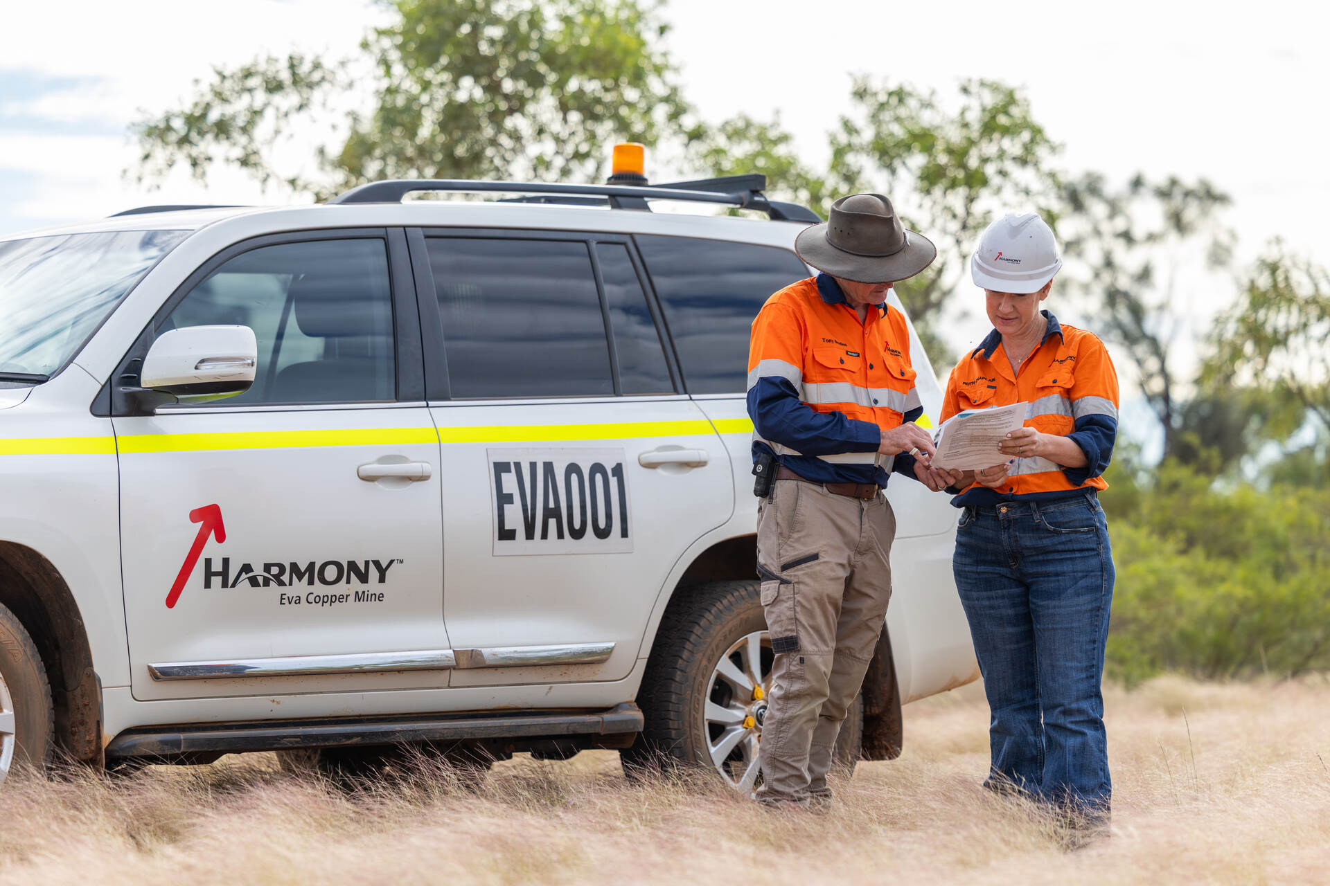Eva Copper: En mine i det tørre australske landskab, inklusive adgangsveje, tekniske køretøjer og driftsinfrastruktur til et nyt kobberprojekt i Cloncurry Shire i det nordlige Queensland.