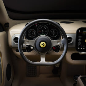 Una sportiva governata da energia e software: la Ferrari Luce